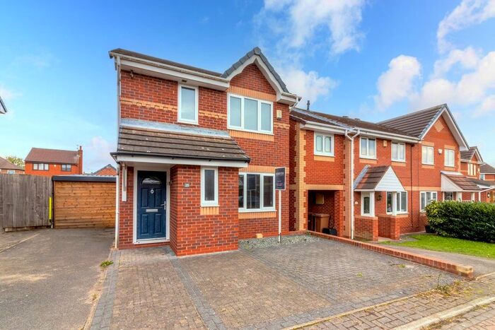 3 Bedroom Detached House To Rent In The Leys, South Kirkby, Pontefract, WF9