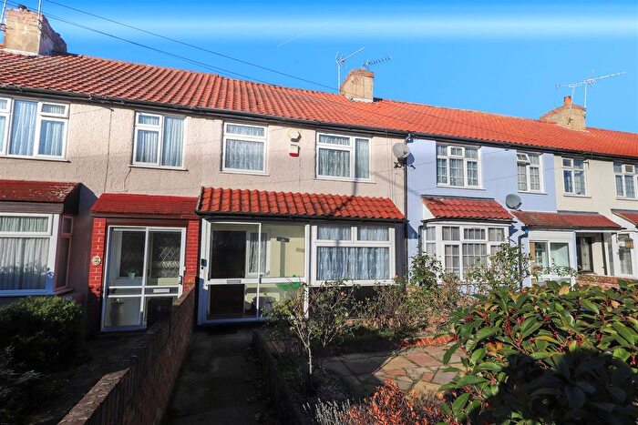 3 Bedroom Property For Sale In Mill Road, West Drayton, UB7