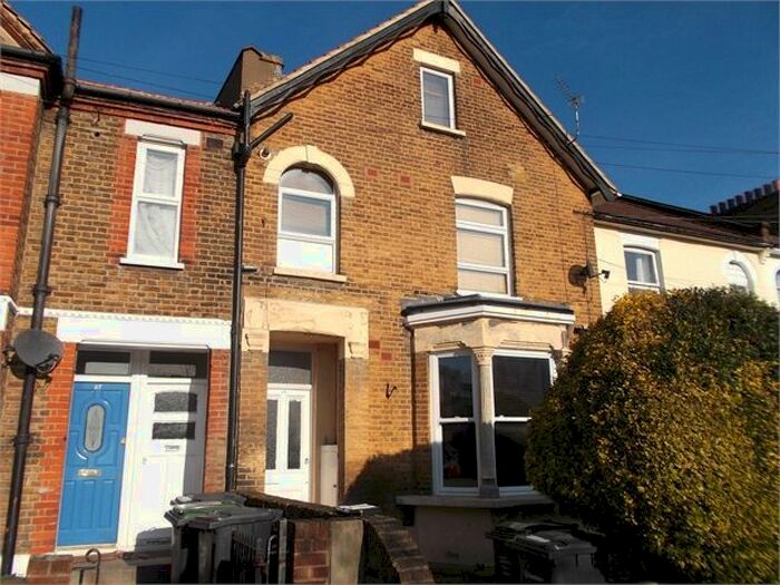 2 Bedroom Flat To Rent In George Lane, Lewisham, London, SE13