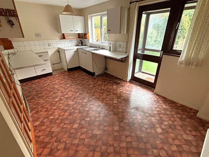 2 Bedroom End Terrace House For Sale In Branson Park, Grenofen, Tavistock, PL19