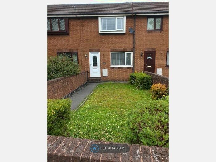 2 Bedroom Terraced House To Rent In Walshaw Road, Bury, BL8
