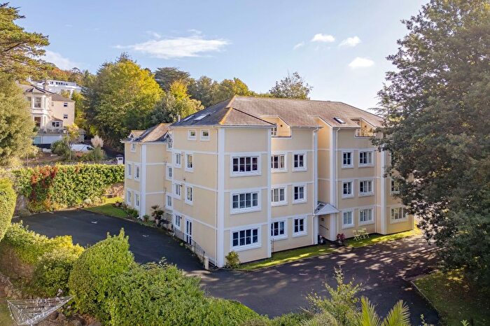 2 Bedroom Flat For Sale In Hunsdon Court, Hunsdon Road, Wellswood, Torquay, TQ1