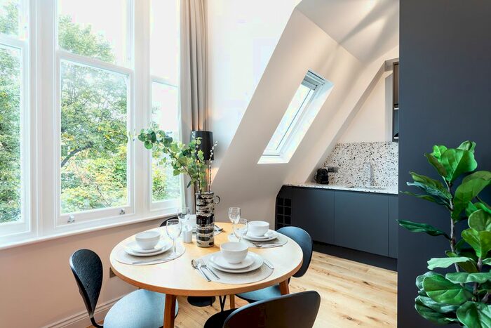 Studio To Rent In Coleherne Road, London, SW10