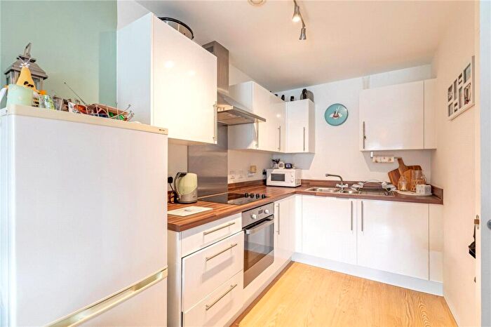 1 Bedroom Apartment For Sale In Kingman Way, Newbury, Berkshire, RG14