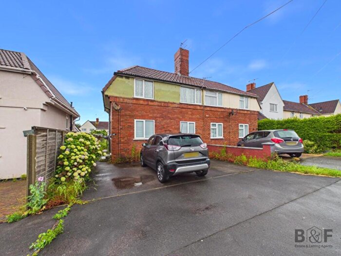 3 Bedroom Semi-Detached House For Sale In Briar Way, Bristol, BS16