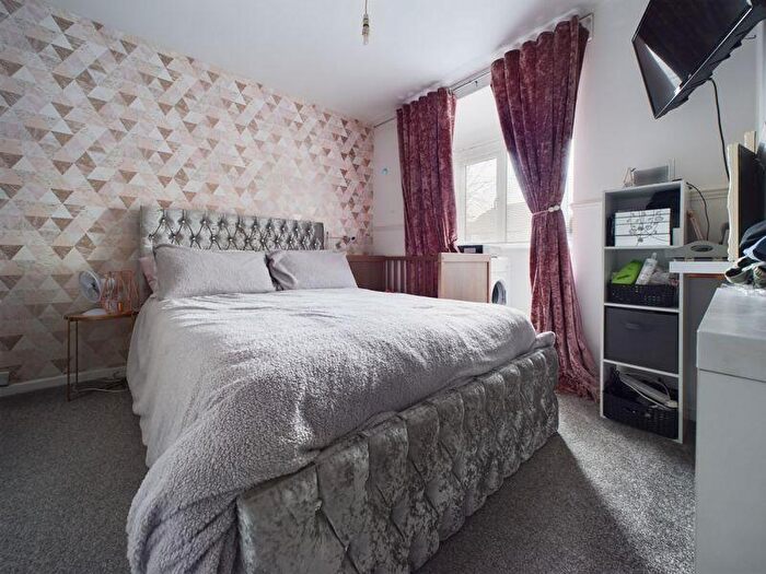 1 Bedroom Flat For Sale In Frampton Road, Gloucester, GL1