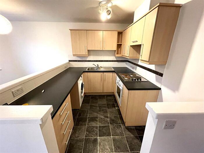 2 Bedroom Apartment For Sale In Naylor Road, Ellesmere Port, CH66