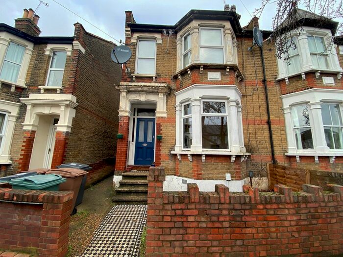 2 Bedroom Flat To Rent In Beverley Road, London E4