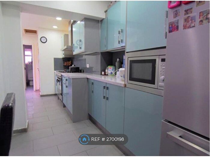 3 Bedroom Terraced House To Rent In Village Road, Birmingham, B6