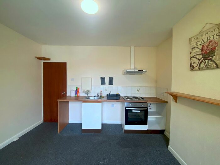 1 Bedroom Flat To Rent In Blaby Road, Leicester, LE18