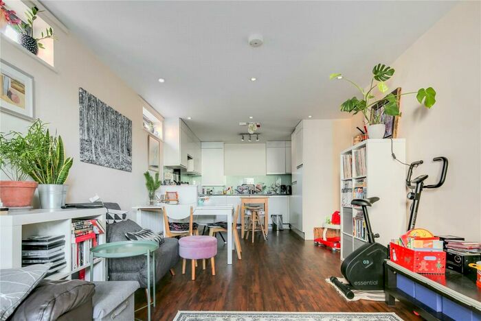 2 Bedroom Flat To Rent In Eden House, - Deptford High Street, London, SE8