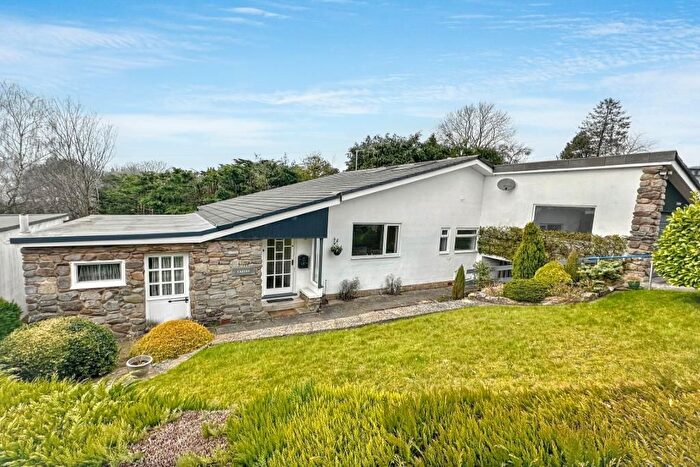4 Bedroom Detached Bungalow To Rent In Wrigglebrook, Kingsthorne, HR2