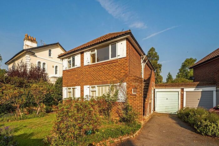 2 Bedroom Flat To Rent In Richmond Road, St Margarets, TW1