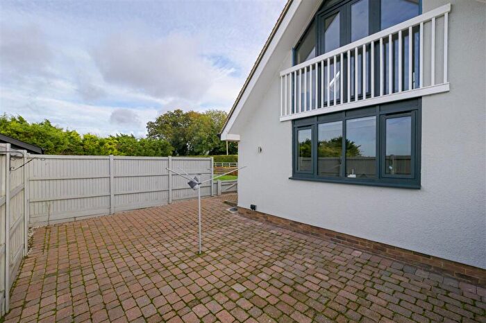2 Bedroom Cottage To Rent In The Willows, Ratling Road, Aylesham, CT3