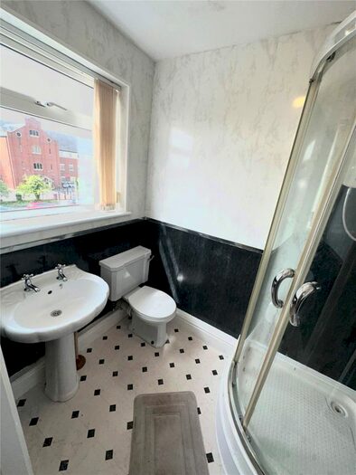 2 Bedroom Flat To Rent In Corporation Road, Middlesbrough, North Yorkshire, TS1