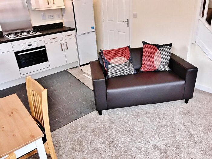1 Bedroom End Of Terrace House To Rent In Courtelle Road, Paragon Park, Coventry, CV6