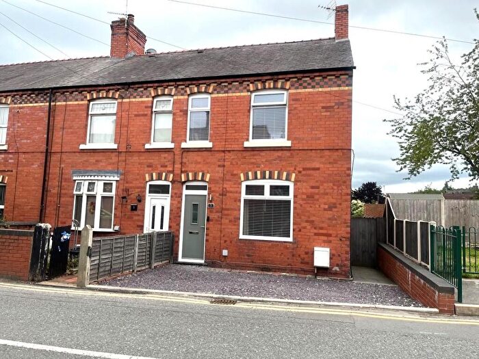 2 Bedroom Terraced House For Sale In Vicarage Hill, LL14