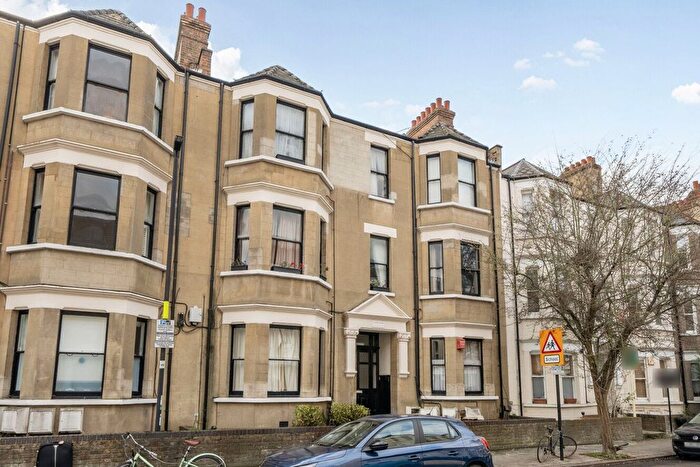 2 Bedroom Flat For Sale In Mowll Street, London, SW9