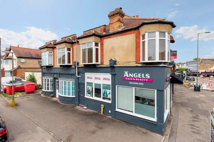 1 Bedroom Maisonette To Rent In Portsmouth Road, Thames Ditton, KT7