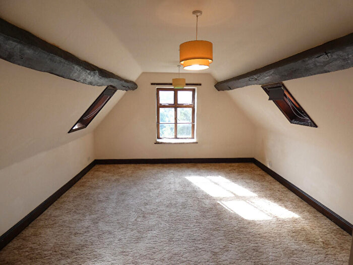 1 Bedroom Flat To Rent In Church Street, Ashbourne, Derbyshire, DE6