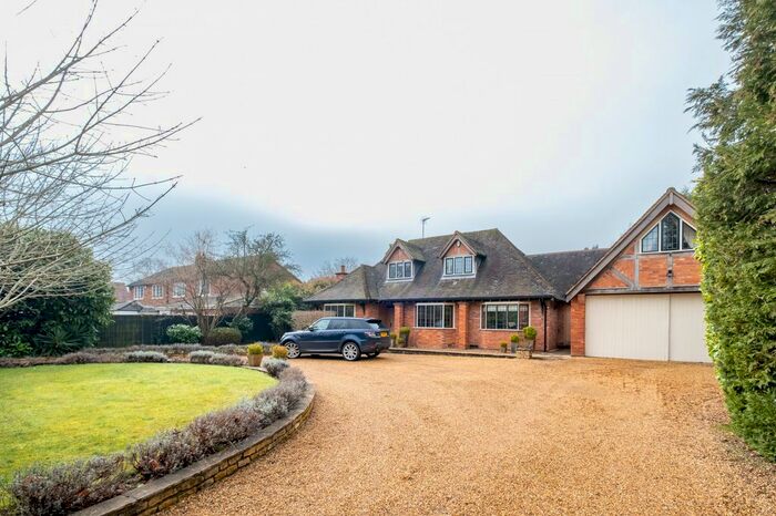 5 Bedroom Detached House For Sale In Ullenhall, Henley-In-Arden, B95