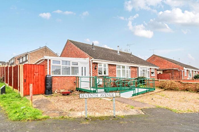 2 Bedroom Semi-Detached Bungalow For Sale In Fifth Avenue, NG31