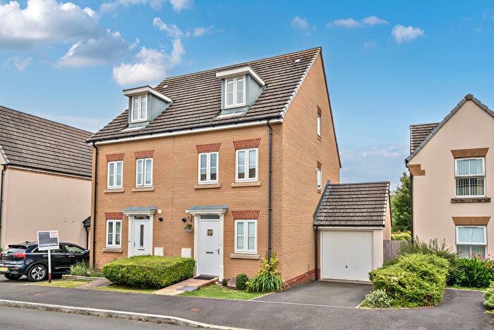 3 Bedroom Semi-detached House For Sale In Lower Trindle Close, Chudleigh, Newton Abbot, TQ13