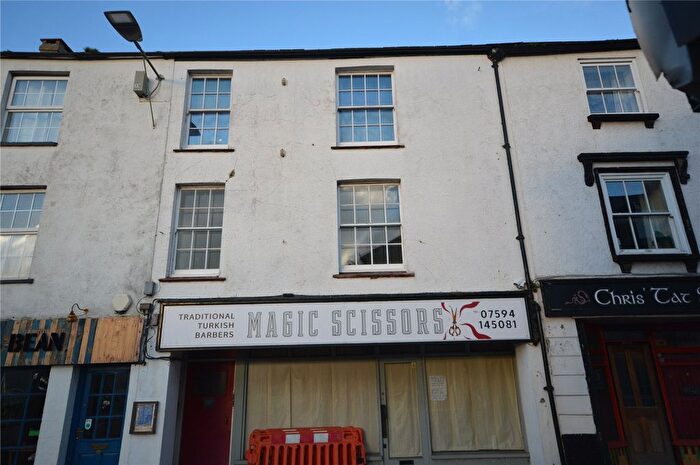 1 Bedroom Flat To Rent In Clare House, Axminster, EX13