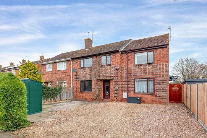 4 Bedroom Semi-Detached House For Sale In Woodland View, Oakham, LE15