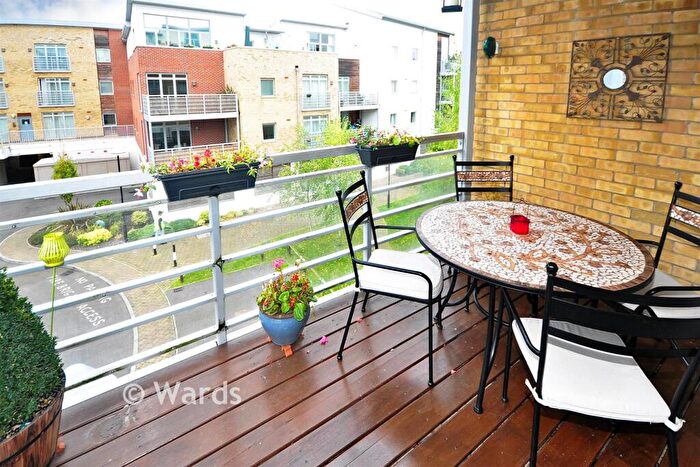 2 Bedroom Apartment For Sale In Kingfisher Meadow, Maidstone, Kent, ME16