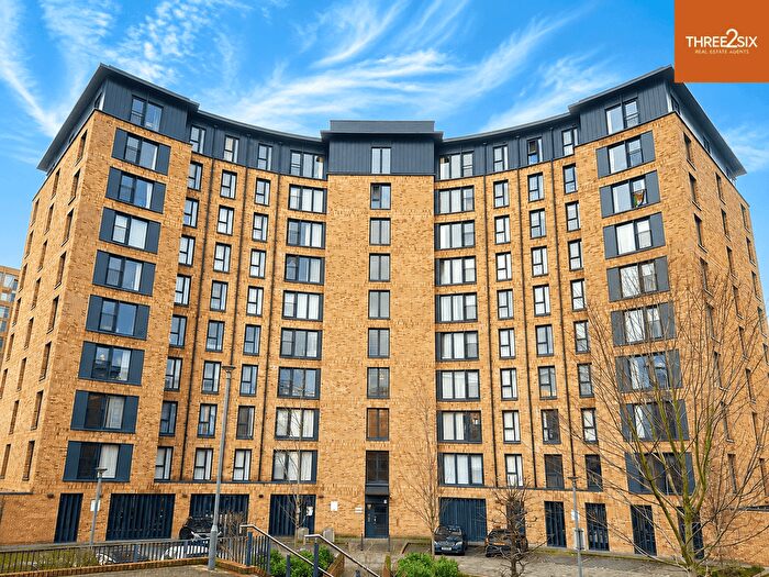 1 Bedroom Flat To Rent In Lincoln Apartments, Lexington Gardens, B15