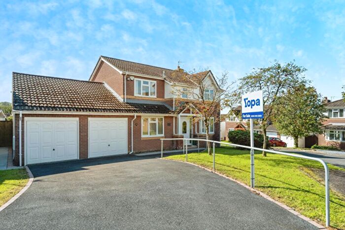 4 Bedroom Detached House For Sale In Cae Eithin, Swansea, SA6