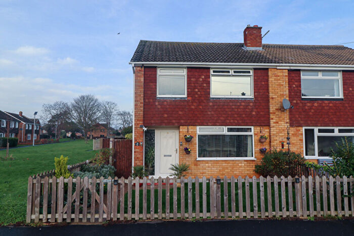 3 Bedroom Semi Detached House For Sale In Booth Way, Little Paxton, St. Neots, Cambridgeshire, PE19