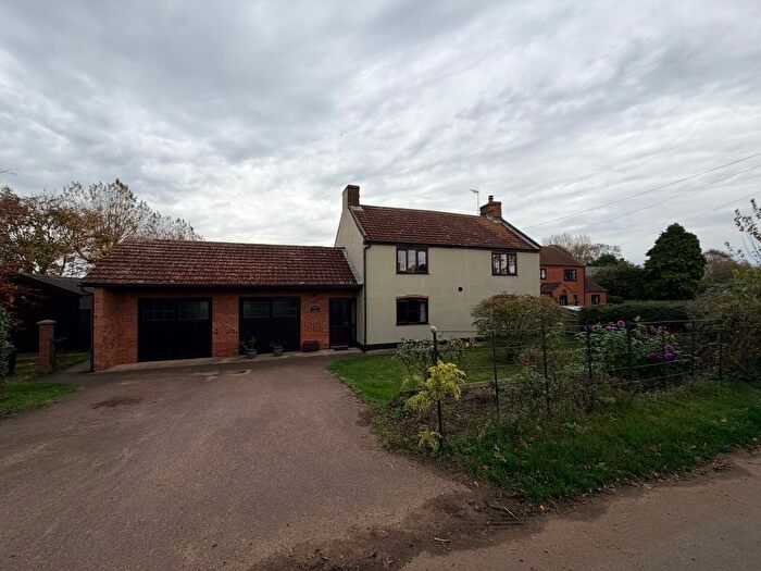 3 Bedroom Detached House To Rent In Low Road, Thurlton, Norwich, NR14