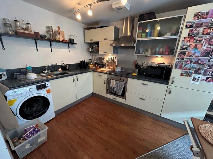 2 Bedroom Apartment To Rent In Westgate, B1