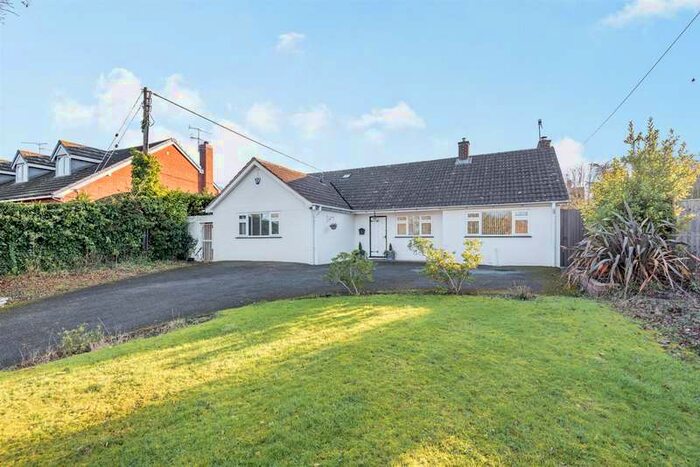3 Bedroom Detached Bungalow For Sale In Leigh, Worcestershire, WR6