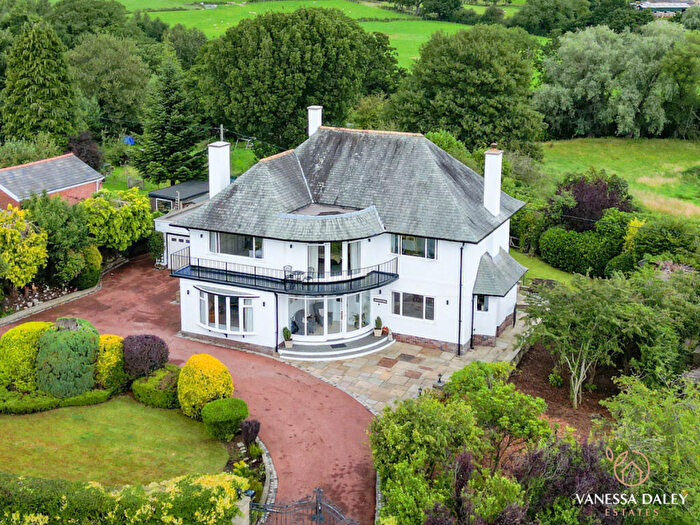 4 Bedroom Detached House For Sale In Preston Road, Preston, PR3