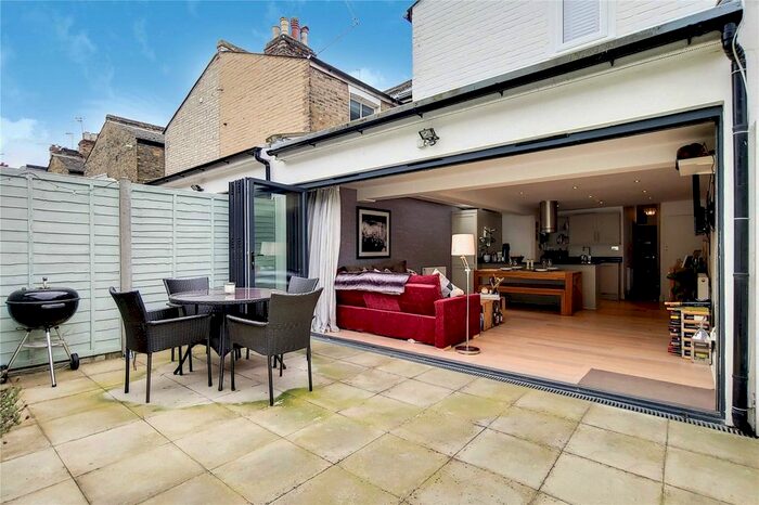 2 Bedroom Terraced House To Rent In Galesbury Road, Wandsworth, SW18