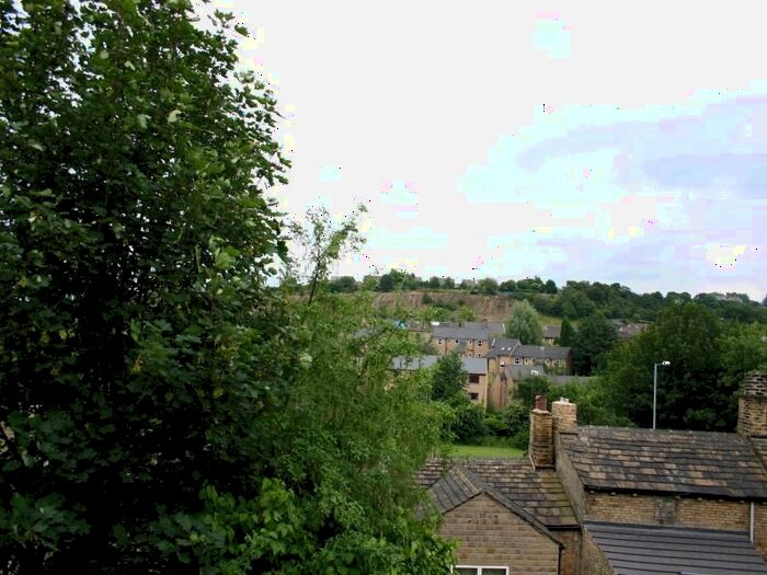 2 Bedroom Terraced House To Rent In Thornhill Road, Rastrick, Brighouse