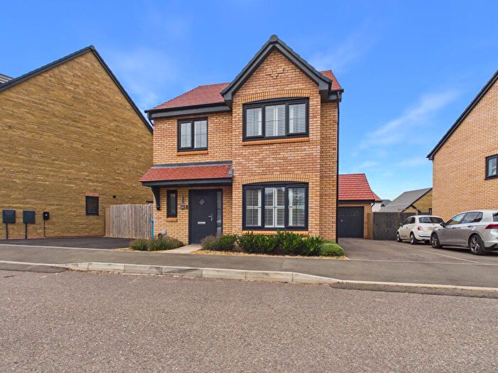 4 Bedroom Detached House For Sale In Tillage Crescent, Chellaston, DE73