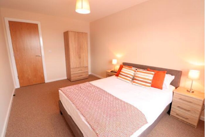 1 Bedroom Flat To Rent In Pellon Lane, Halifax, HX1