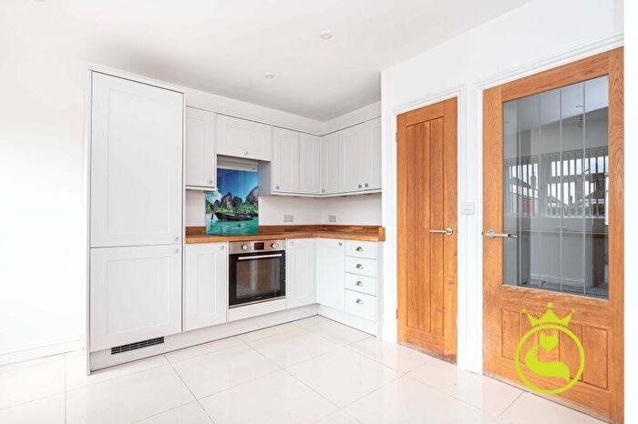 2 Bedroom Bungalow For Sale In Lambs Close, Poole, BH17