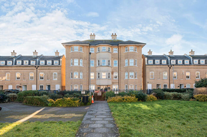 1 Bedroom Apartment For Sale In St. Matthews Gardens, Cambridge, Cambridgeshire, CB1