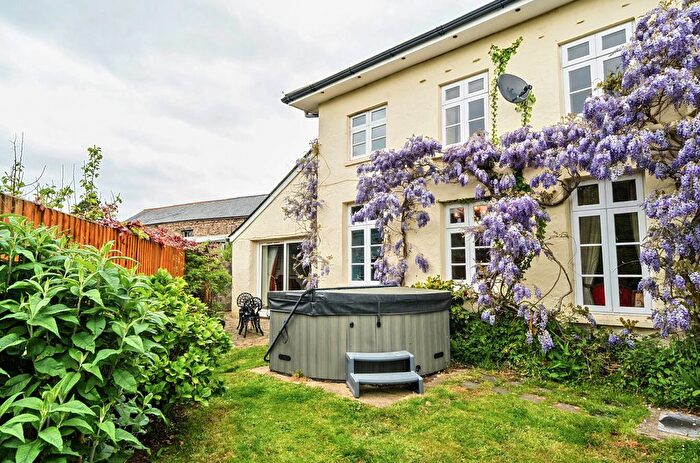 4 Bedroom Detached House For Sale In No Mans Land, Looe, Cornwall, PL13