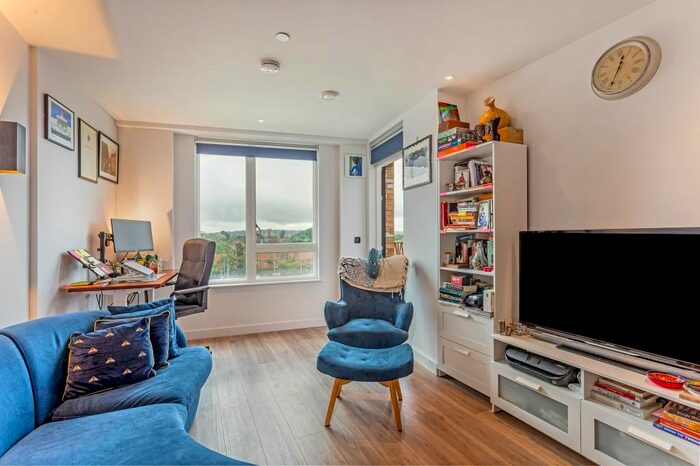 1 Bedroom Flat To Rent In Merrion Avenue, Stanmore, HA7