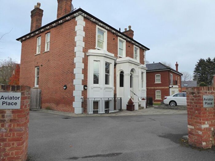 1 Bedroom Flat To Rent In Aviator Place, Crescent Road, Reading, Berkshire, RG1