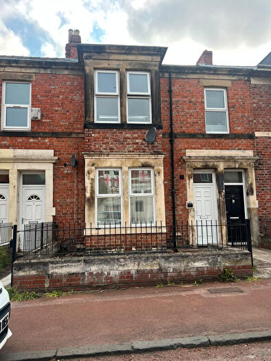 2 Bedroom Flat To Rent In Rodsley Avenue, Gateshead, NE8