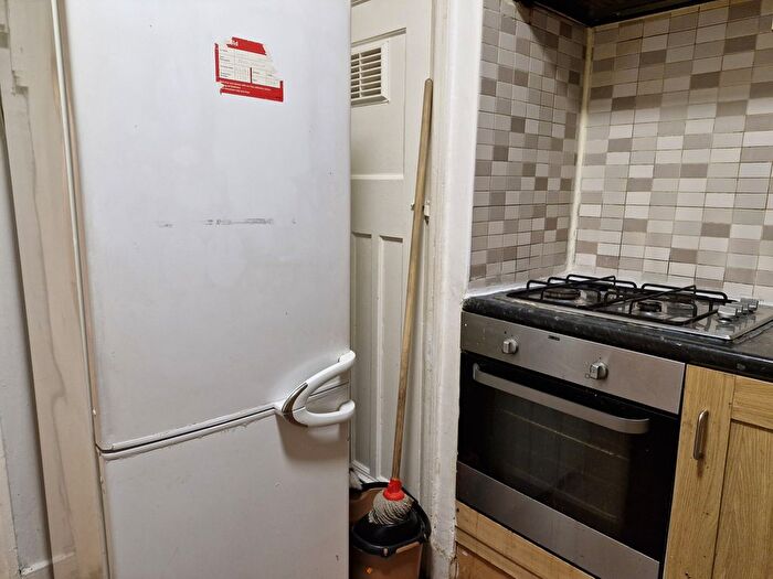 3 Bedroom Flat To Rent In Kingsbury Road, London, NW9