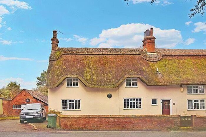 2 Bedroom End Of Terrace House For Sale In Hinckley Road, Aston Flamville, Hinckley, LE10