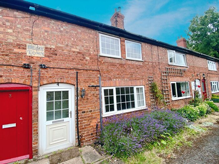 4 Bedroom Terraced House For Sale In Chapel Row, Skillington, Grantham, NG33